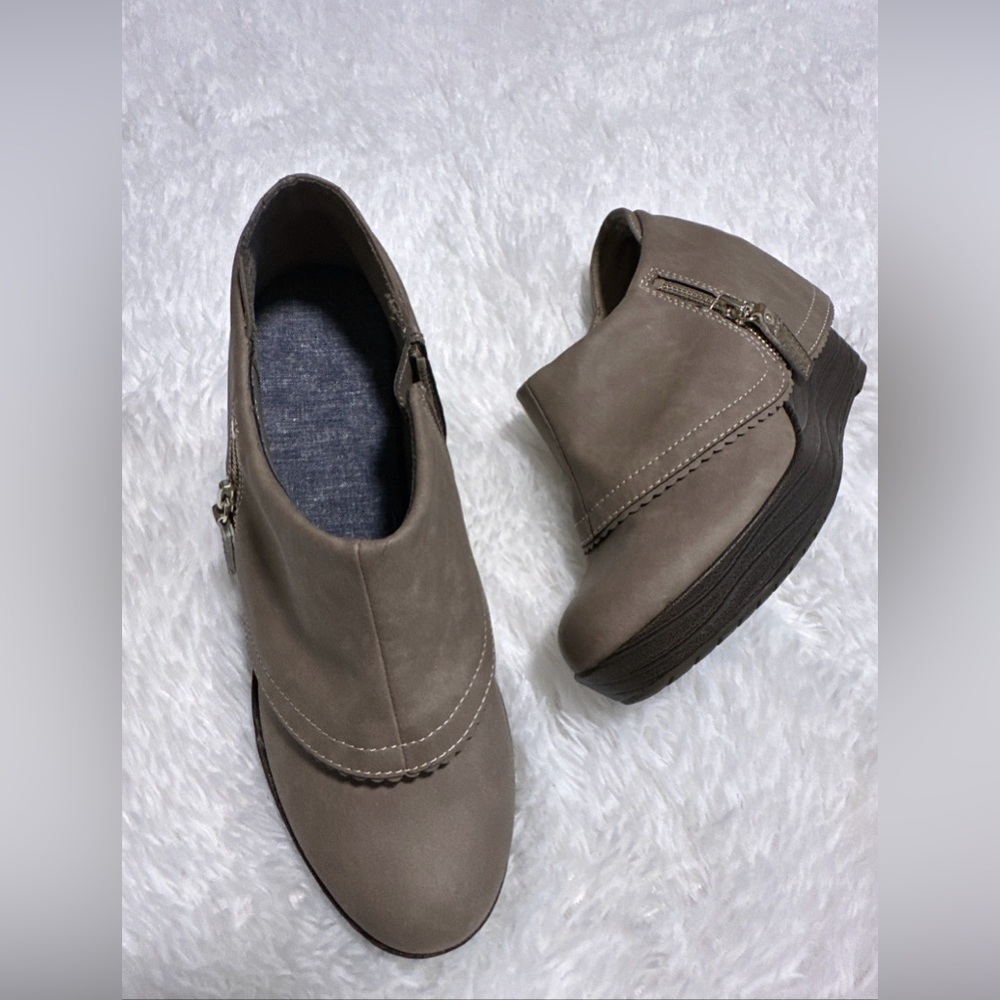 Dr. Scholl's Breeanna Taupe Faux Leather Cuffed Bootie Women's Size 9.5
